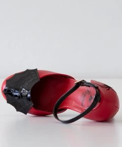 Banned Femme Fatale Spiderweb 50's Pumps Red