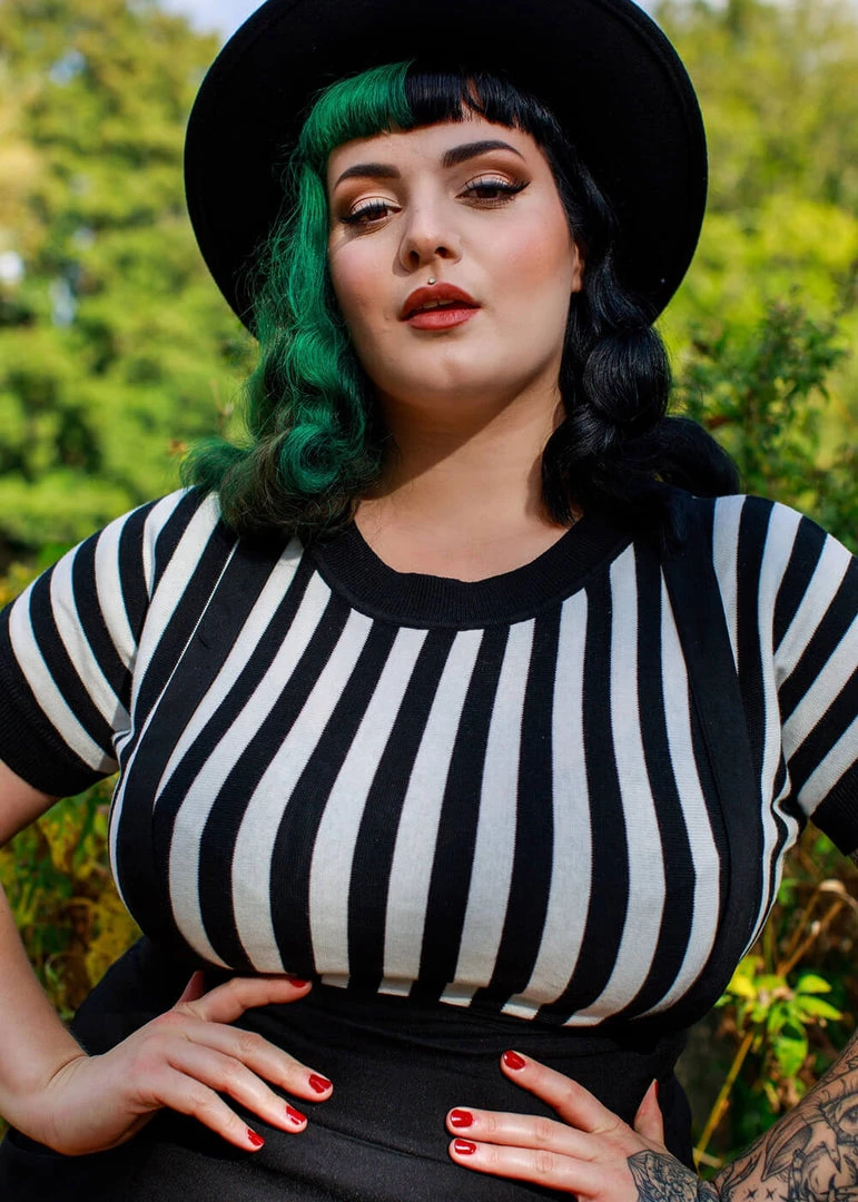 Collectif Joy Beetle Stripe Knitted 60's Top Black White