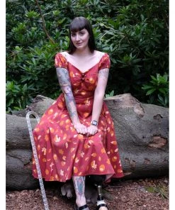 New In Collectif Dolores Hedgehogs & Leaves 50's Swing Dress Red