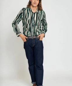 New In Collectif Mens Tiago Abstract 50's Shirt Black Green