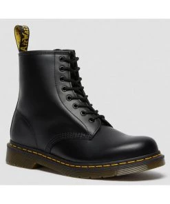 New In Dr. Martens 1460 Smooth Boots Black