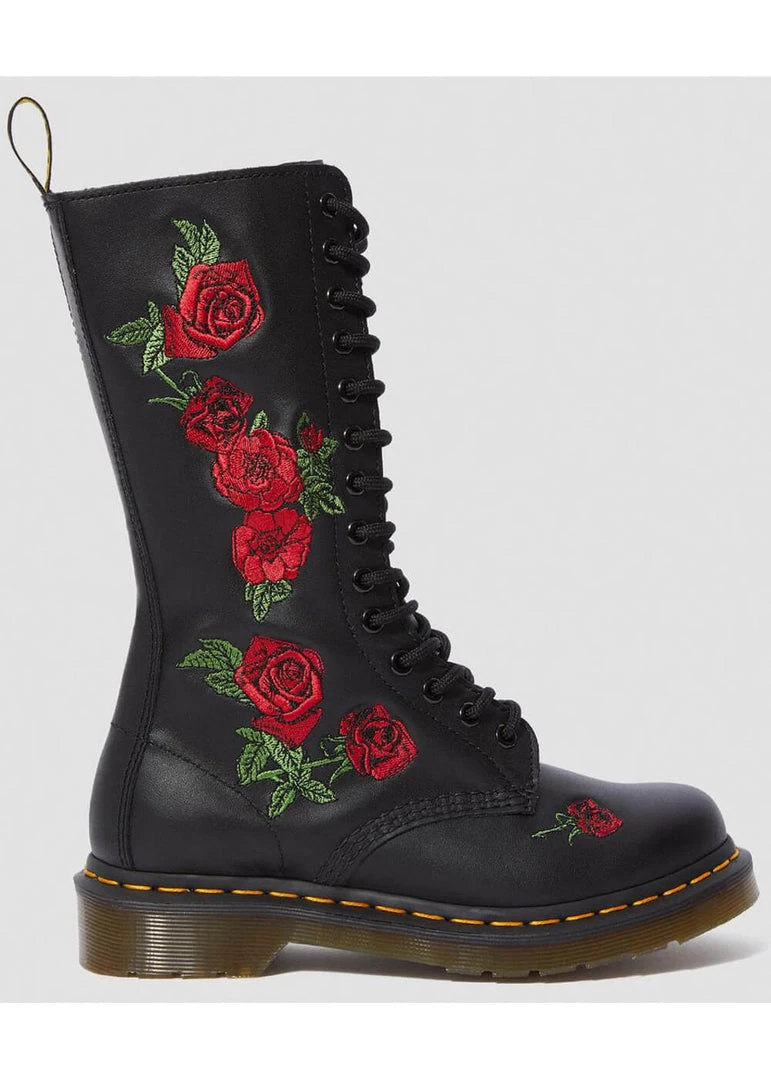 Dr. Martens Vonda Boots Black