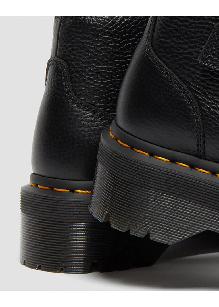 New In Dr. Martens Devon Heart Soft Aunt Sally Leather Boots Black