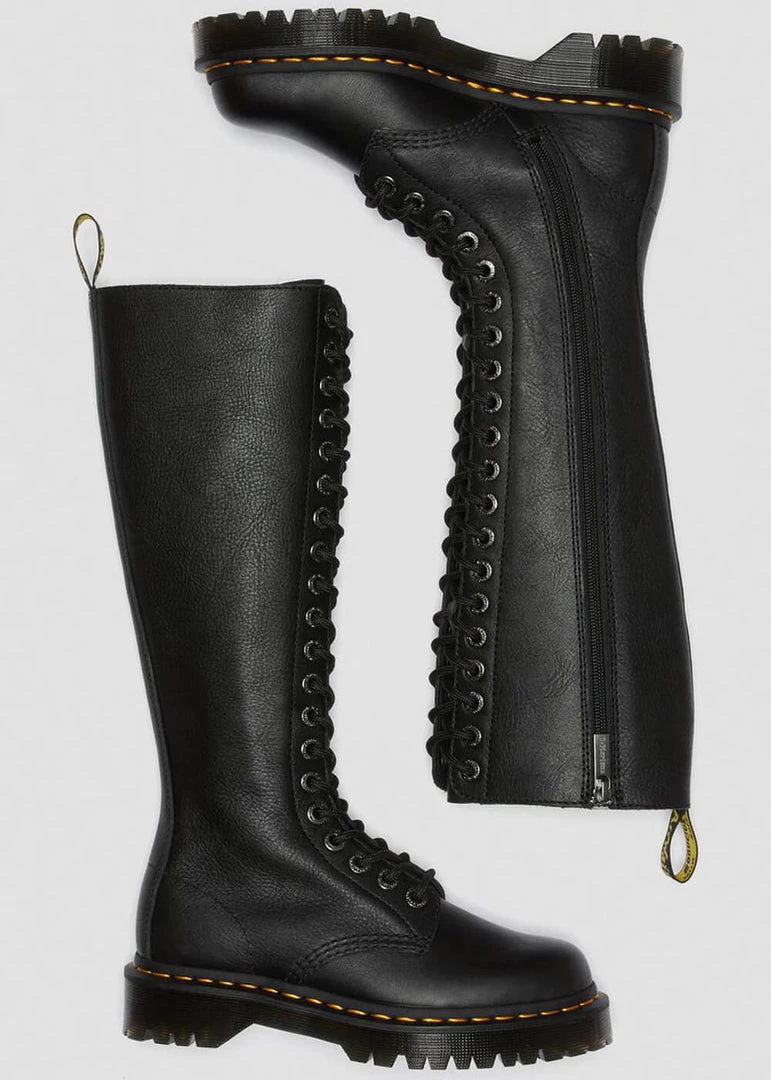 Dr. Martens 1B60 Bex Pisa 20-Gaats Platform Boots Black New In