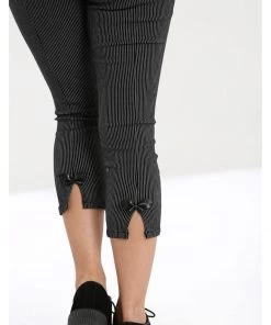 New In Hell Bunny Jack Bat Capri Trousers Black