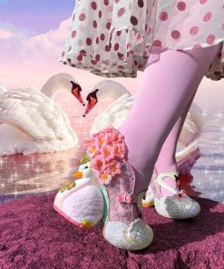 New In Irregular Choice Pedalo Date Swan Pumps Peach Pink