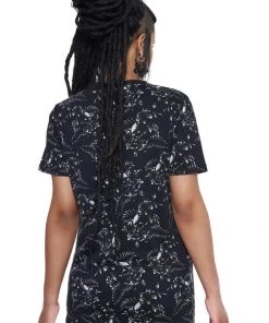 New In Killstar Tsunami Skulls T-Shirt Black