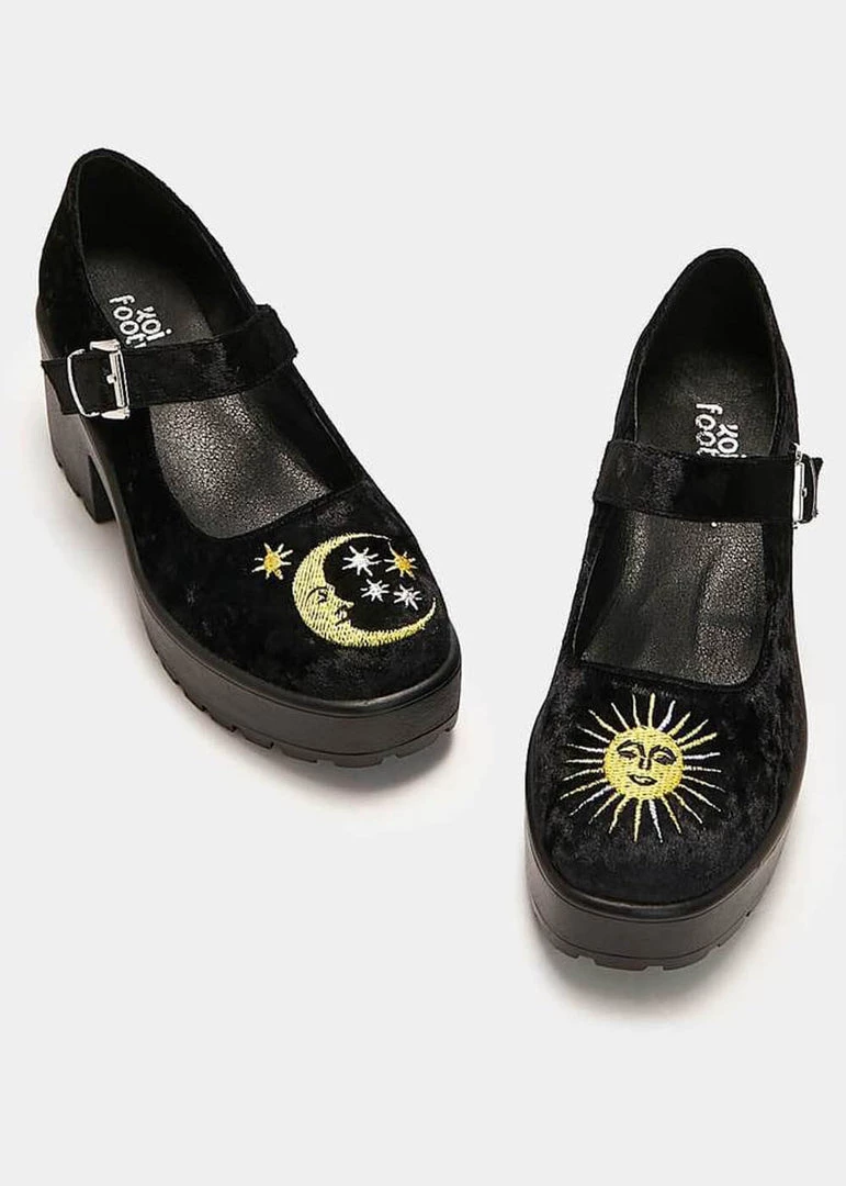 Koi Footwear Della Witchy Moon Velvet Mary Janes 60's Pumps Black New In