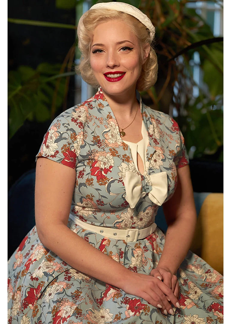 New In Miss Candyfloss Alessandra Regina Floral 50's Swing Dress Sky Blauw