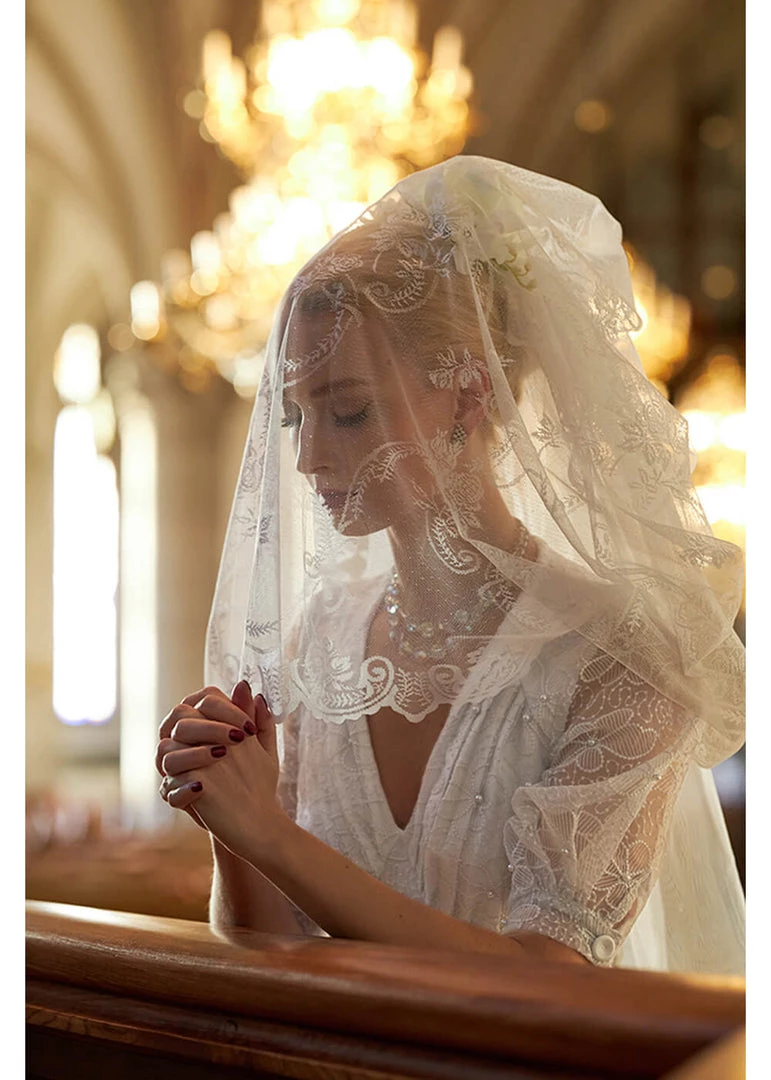 Miss Candyfloss Sabella May Lace 40's Maxi Dress Quartz White New In