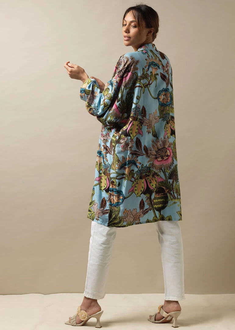 New In One Hundred Stars Eccentric Blooms Midi Kimono Sky Blue
