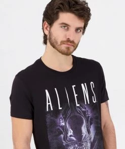 Retro Movies Mens Aliens Say Cheese T-Shirt Black