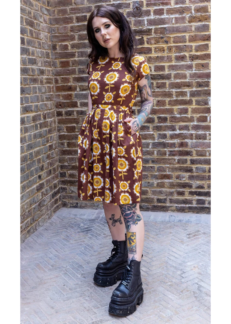 Run And Fly Run & Fly Retro Floral 70's A-Line Dress Brown