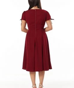 Sheen New In Timeless Ava Floral 40's Swing Dress Burgundy