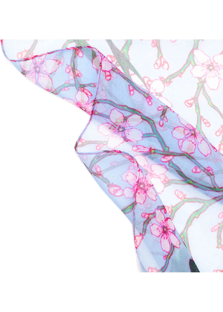 New In Tapestry Bags Crane Blossom And Swallow Genuine Silk Scarf