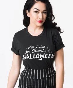 Unique Vintage All I Want For Christmas Is Halloween Girly T-Shirt Black New In