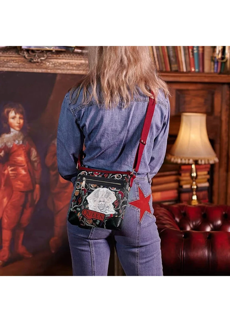 New In Vendula London X Queen Messenger Bag