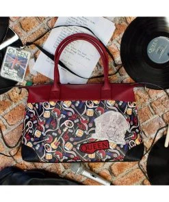 New In Vendula London X Queen Weekender Bag